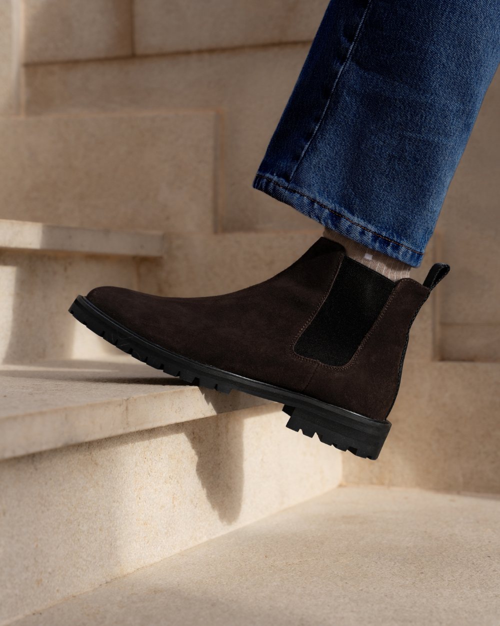 CB 01 Rugged Suede Chocolate