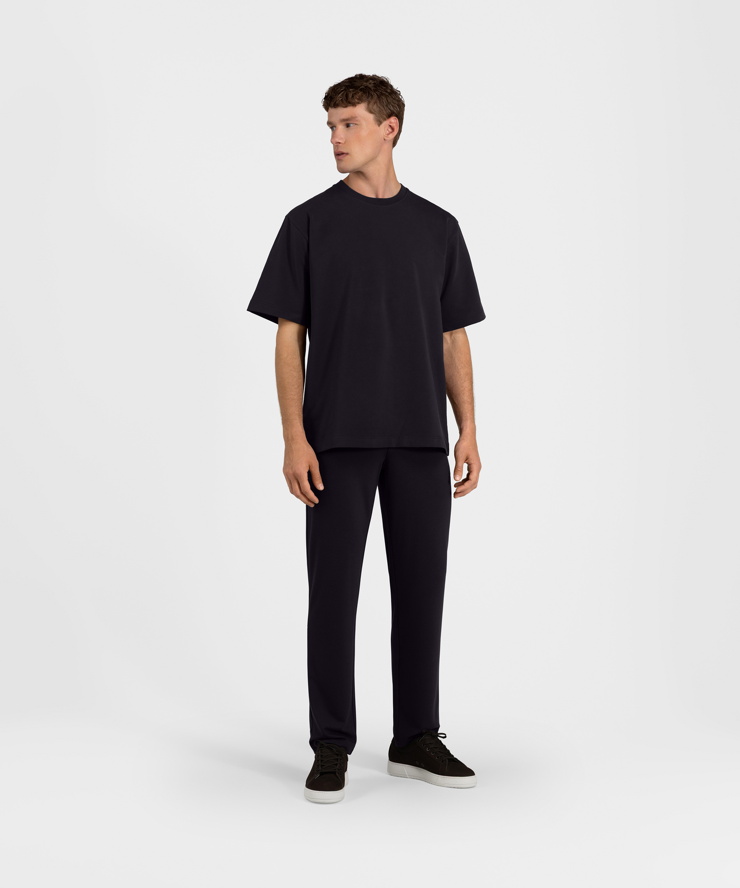 TP 01 Essence Straight Black 2.0